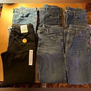 Lot of 8 boy’s jeans/pants. 7 boy’s size 16 and 1 boy’s size 18.